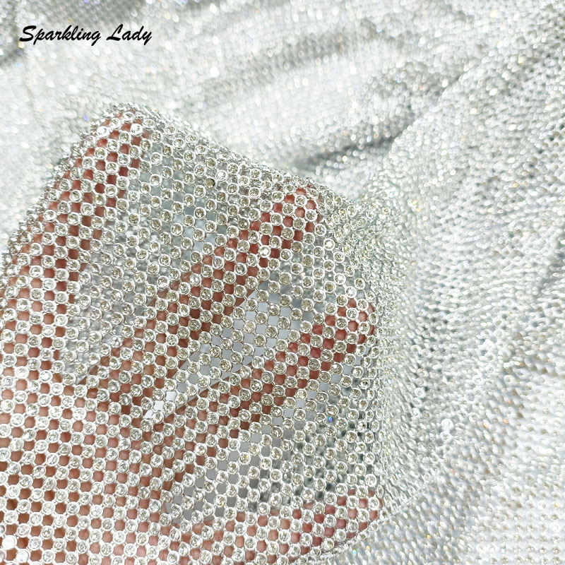 ผ้าตาข่ายโลหะประดับคริสตัลอะลู - Crystal Mesh Fabric บทวิจารณ์และราคา