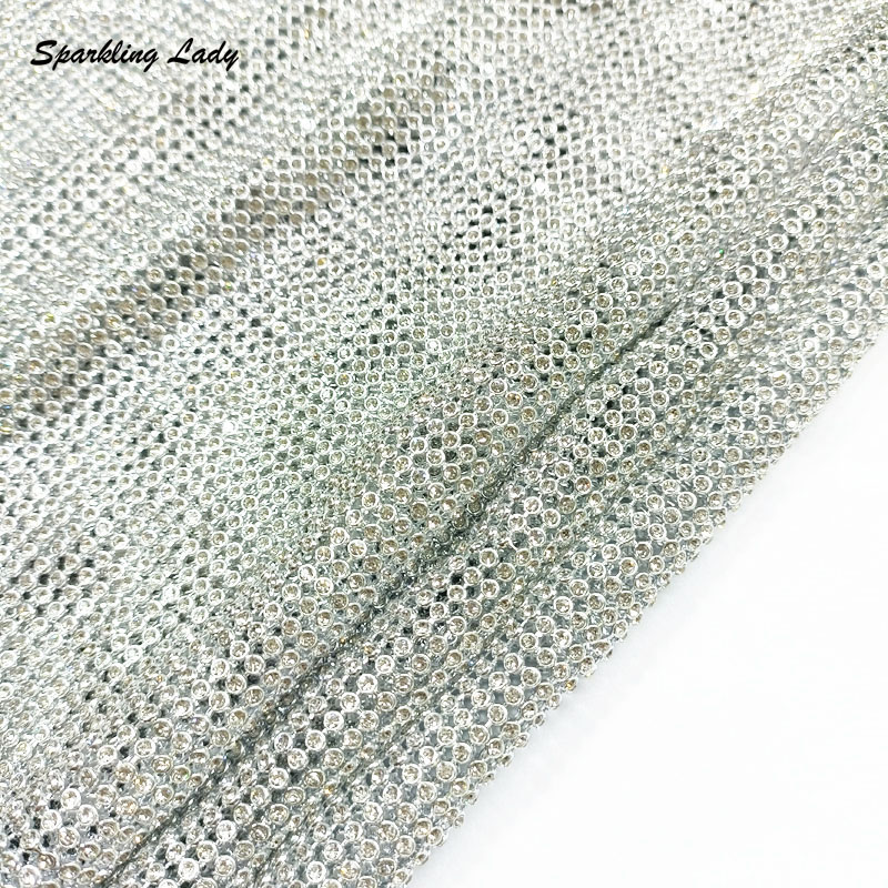 ผ้าตาข่ายโลหะประดับคริสตัลอะลู - Crystal Mesh Fabric บทวิจารณ์และราคา
