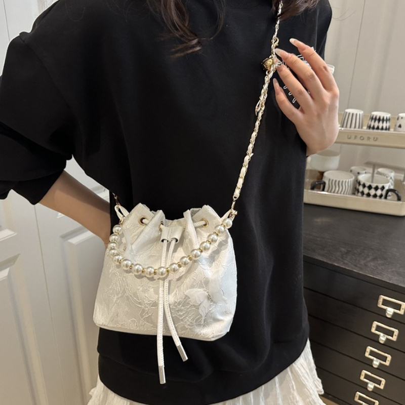กระเป๋าถือลูกไม้หรูหราพร้อมสาย - Beaded Trim Fringe บทวิจารณ์และราคา