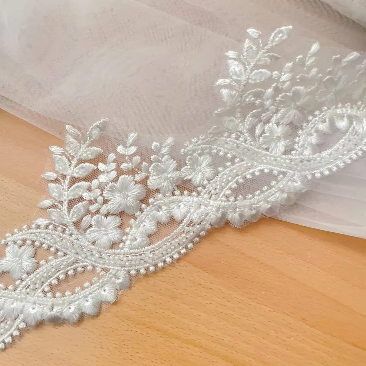 ลูกไม้ประดับลูกปัดคุณภาพสูงสำห - Beaded Trim Fringe บทวิจารณ์และราคา